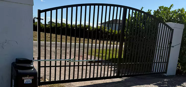 Driveway Fence Repair Clinton