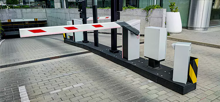 Custom Gate Design & Integration Clinton